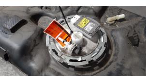 Usados Bomba eléctrica de combustible Kia Ceed Sportswagon (CDF) 1.0i T-GDi 12V Precio € 133,10 IVA incluido ofrecido por Autohandel Didier