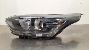 Used Headlight, left Kia Ceed Sportswagon (CDF) 1.0i T-GDi 12V Price on request offered by Autohandel Didier