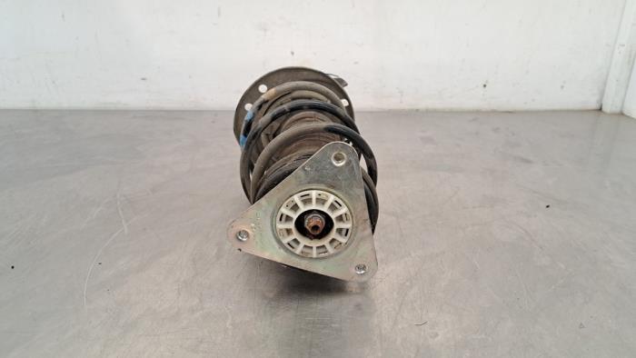 Fronts shock absorber, left from a Renault Twingo III (AH) 1.0 SCe 75 12V 2019