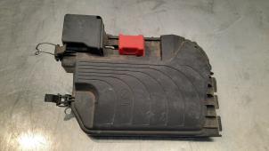 Used Battery cover Mercedes A (W176) 1.6 A-180 16V Price € 12,10 Inclusive VAT offered by Autohandel Didier