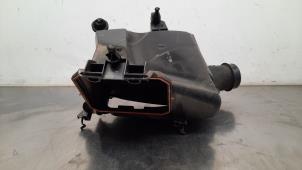 Used Air box Mercedes A (W176) 1.6 A-180 16V Price € 60,50 Inclusive VAT offered by Autohandel Didier