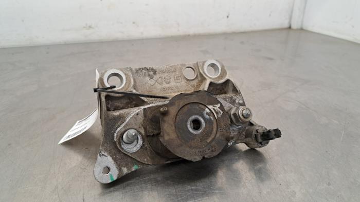 Used Engine mount Renault Twingo III (AH) 1.0 SCe 75 12V Price € 30,25 Inclusive VAT offered by Autohandel Didier