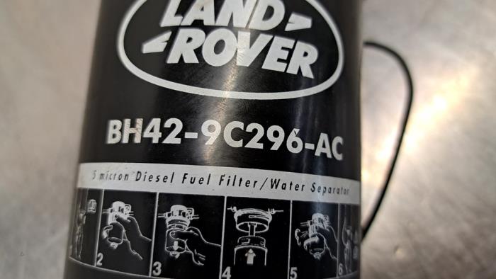 Ölfilter van een Land Rover Range Rover IV (LG) 4.4 SDV8 32V 2020