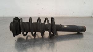 Used Fronts shock absorber, left Audi Q3 (8UB/8UG) 2.0 16V TFSI 211 Quattro Price € 121,00 Inclusive VAT offered by Autohandel Didier