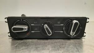 Usados Panel de control de aire acondicionado Volkswagen Polo VI (AW1) 1.6 TDI 16V 80 Precio € 121,00 IVA incluido ofrecido por Autohandel Didier