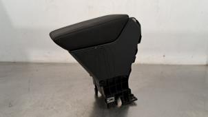 Used Armrest Volkswagen Polo VI (AW1) 1.6 TDI 16V 80 Price € 121,00 Inclusive VAT offered by Autohandel Didier