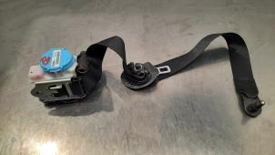 Used Front seatbelt, right Mercedes A (W176) 1.6 A-180 16V Price € 121,00 Inclusive VAT offered by Autohandel Didier