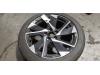 Wheel + tyre from a Peugeot 308 (F3/FB/FH/FM/FP), 2021 1.2 12V PureTech 110, Hatchback, 4-dr, Petrol, 1.199cc, 81kW (110pk), FWD, EB2ADT; HNP, 2021-07, FPHNP 2022