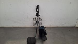Used Set of pedals Peugeot 5008 II (M4/MC/MJ/MR) 1.2 12V e-THP PureTech 130 Price on request offered by Autohandel Didier