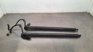 Used Set of gas struts for boot Audi Q5 (FYB/FYG) 2.0 45 TFSI 16V Mild Hybrid Quattro Price on request offered by Autohandel Didier