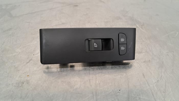 Usados Interruptor combinado de ventanillas Volvo XC40 (XZ) 2.0 B4 16V Mild Hybrid Precio € 24,20 IVA incluido ofrecido por Autohandel Didier