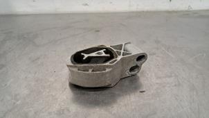 Used Gearbox mount Volvo XC40 (XZ) 2.0 B4 16V Mild Hybrid Price on request offered by Autohandel Didier