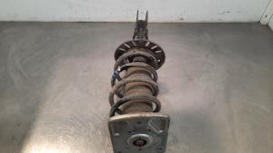 Used Fronts shock absorber, left Peugeot Expert (VA/VB/VE/VF/VY) 1.5 BlueHDi 120 Price € 90,75 Inclusive VAT offered by Autohandel Didier