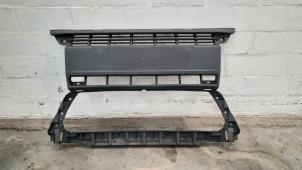 Used Front bumper, central component Peugeot Boxer (U9) 2.0 BlueHDi 130 Price € 151,25 Inclusive VAT offered by Autohandel Didier