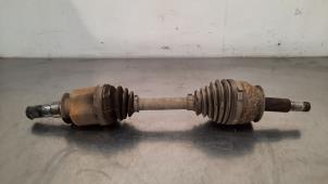Used Front drive shaft, right Nissan NP 300 Navara (D23) 2.3 dCi twinturbo 16V 4x4 Price on request offered by Autohandel Didier
