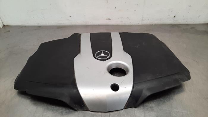 Plaque de protection moteur d'un Mercedes-Benz GLE (W166) 300d 2.0 4-Matic 2019