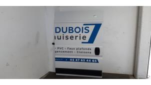 Used Sliding door, right Peugeot Boxer (U9) 2.2 Blue HDi 140 Price on request offered by Autohandel Didier