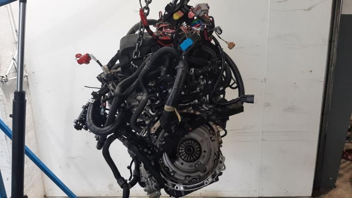 Engine from a Renault Master IV (FV) 2.3 Energy dCi 180 Twin Turbo 16V FWD 2021