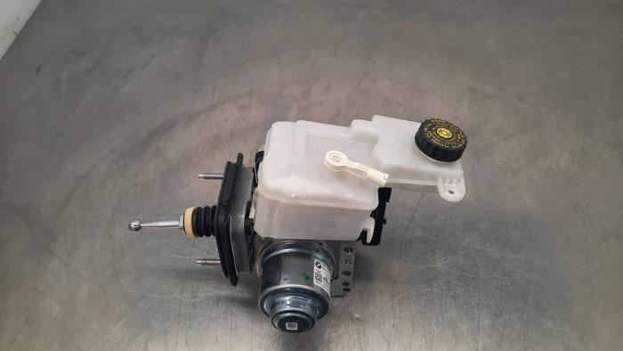 Usagé Servo frein BMW X5 (G05) xDrive 45 e iPerformance 3.0 24V Prix € 399,30 Prix TTC proposé par Autohandel Didier