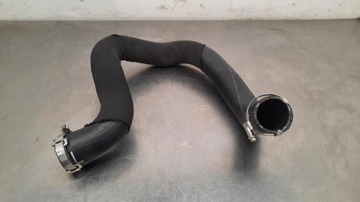 Gebrauchte Intercooler Schlauch Peugeot 408 1.2 12V PureTech 130 Preis € 42,35 Mit Mehrwertsteuer angeboten von Autohandel Didier