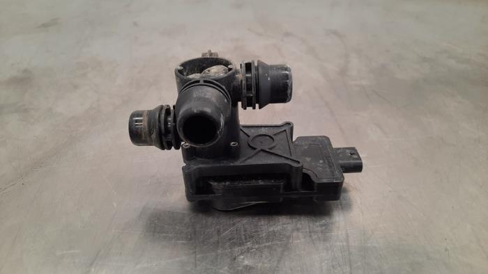 Begagnade Extra vattenpump Mercedes Vito (447.6) 1.7 110 CDI 16V Pris € 96,80 Inklusive moms erbjuds av Autohandel Didier