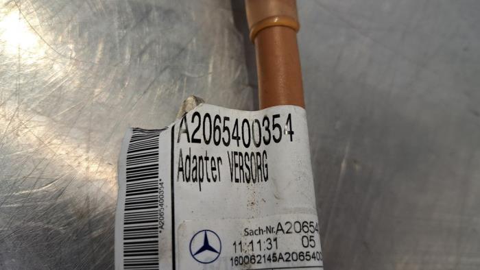 Biegun akumulator z Mercedes-Benz C Estate (S206) C-200d 2.0 Turbo 16V 2022