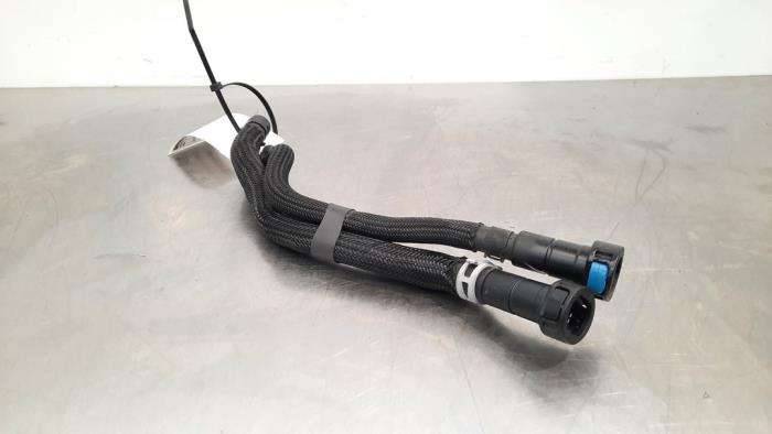 Usagé Conduit de carburant BMW X1 (F48) sDrive 16d 1.5 12V TwinPower Prix € 36,30 Prix TTC proposé par Autohandel Didier