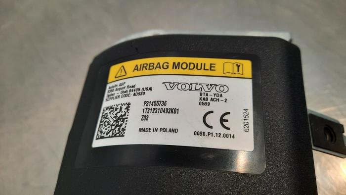 Knee airbag, left Volvo XC40 2.0 B4 16V Mild Hybrid AWD - 31455736