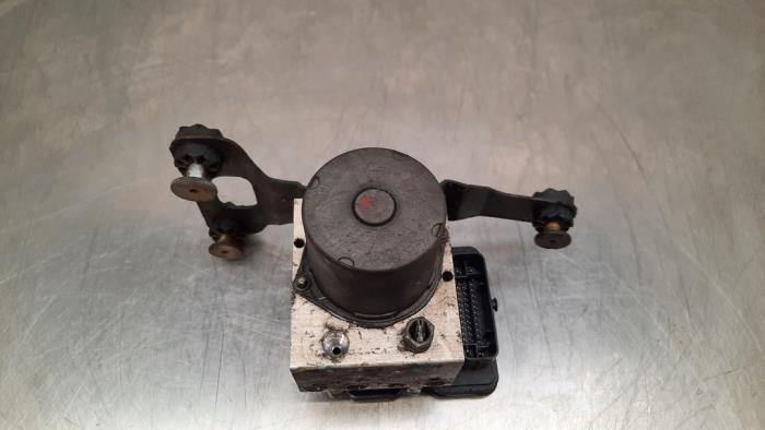 Usagé Pompe ABS Landrover Range Rover IV (LG) 4.4 SDV8 32V Prix € 199,65 Prix TTC proposé par Autohandel Didier