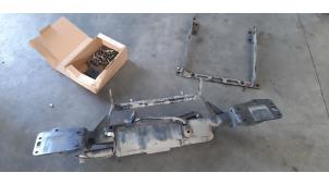 Used Towbar Landrover Range Rover IV (LG) 4.4 SDV8 32V Price on request offered by Autohandel Didier