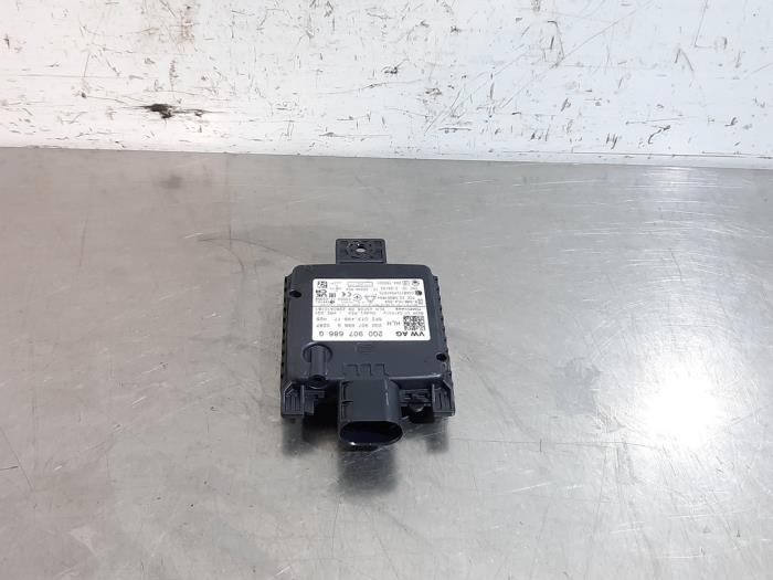 Begagnade Dödvinkelsensor Cupra Formentor 1.5 TSI 16V Pris € 266,20 Inklusive moms erbjuds av Autohandel Didier