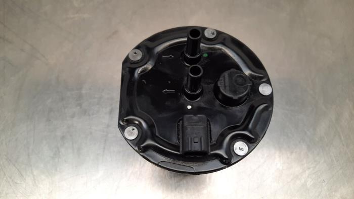 Begagnade Bränslefilter Renault Trafic (1FL/2FL/3FL/4FL) 2.0 dCi 16V 170 Pris € 18,15 Inklusive moms erbjuds av Autohandel Didier