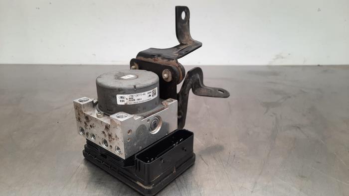 Used ABS pump Ford Ka+ 1.2 Price € 266,20 Inclusive VAT offered by Autohandel Didier