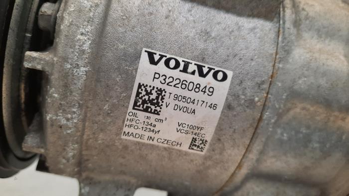 Air conditioning pump Volvo XC60 II 2.0 D4 16V - 32260849 D4204T7