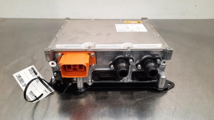 Begagnade Dator, hybridbatteri Mercedes CLA (118.3) 1.3 CLA-250 e Turbo 16V Pris € 532,40 Inklusive moms erbjuds av Autohandel Didier