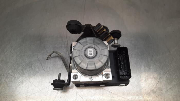 Gebrauchte ABS Pumpe Volvo XC60 II (UZ) 2.0 D4 16V Preis € 199,65 Mit Mehrwertsteuer angeboten von Autohandel Didier