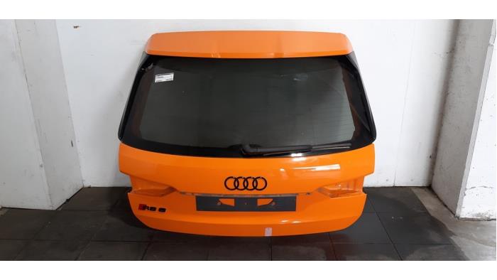 Używane Tylna klapa Audi RS 6 Avant (C8) 4.0 V8 TFSI Mild Hybrid 32V Cena € 592,90 Z VAT oferowane przez Autohandel Didier