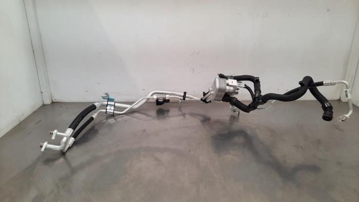 Gebrauchte Klima Kondensor Peugeot 5008 II (M4/MC/MJ/MR) 1.2 12V e-THP PureTech 130 Preis € 36,30 Mit Mehrwertsteuer angeboten von Autohandel Didier