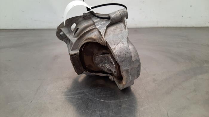 Used Engine mount Audi RS 6 Avant (C8) 4.0 V8 TFSI Mild Hybrid 32V Price € 133,10 Inclusive VAT offered by Autohandel Didier