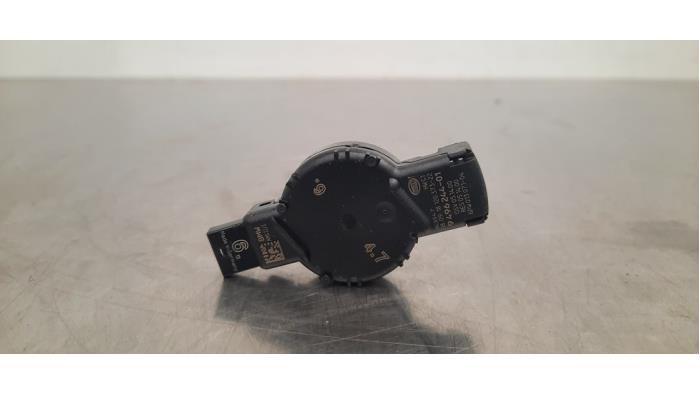 Begagnade Regnsensor Mini Countryman (F60) 1.5 12V One D Pris € 60,50 Inklusive moms erbjuds av Autohandel Didier