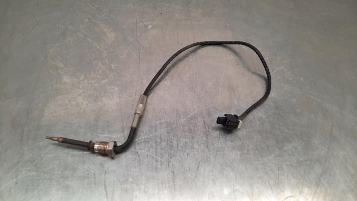 Begagnade Avgastemperatursensor Mercedes E Estate (S213) E-300de 2.0 Turbo 16V Pris € 48,40 Inklusive moms erbjuds av Autohandel Didier