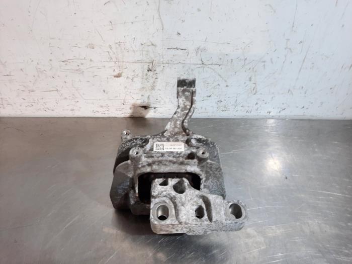 Usagé Support moteur Volkswagen Golf VII (AUA) 2.0 TDI 16V Prix € 30,25 Prix TTC proposé par Autohandel Didier