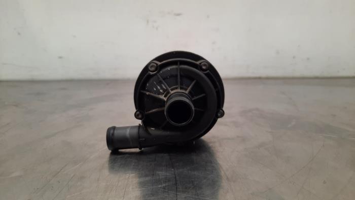 Begagnade Extra vattenpump MG Marvel R AWD Performance Pris € 60,50 Inklusive moms erbjuds av Autohandel Didier