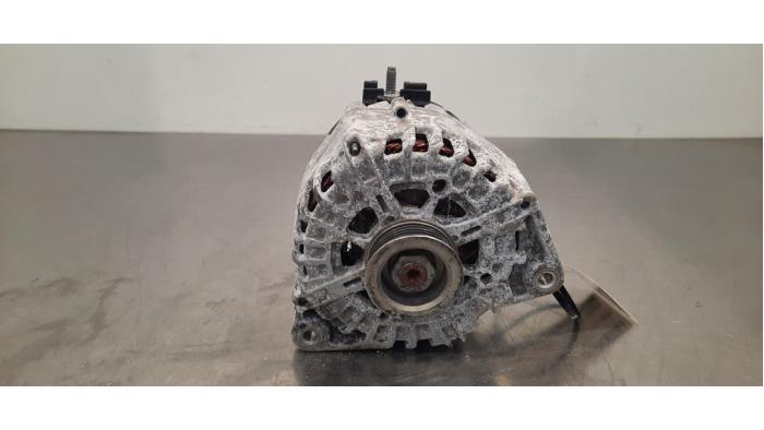 Begagnade Dynamo Mercedes S (222.0/222.1) 3.0 S-350d 4-Matic Pris € 296,45 Inklusive moms erbjuds av Autohandel Didier