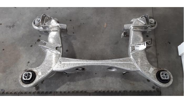 Begagnade Underram Mercedes S (222.0/222.1) 3.0 S-350d 4-Matic Pris € 199,65 Inklusive moms erbjuds av Autohandel Didier