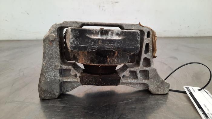 Used Engine mount Ford C-Max (DXA) 2.0 TDCi 16V Price € 24,20 Inclusive VAT offered by Autohandel Didier