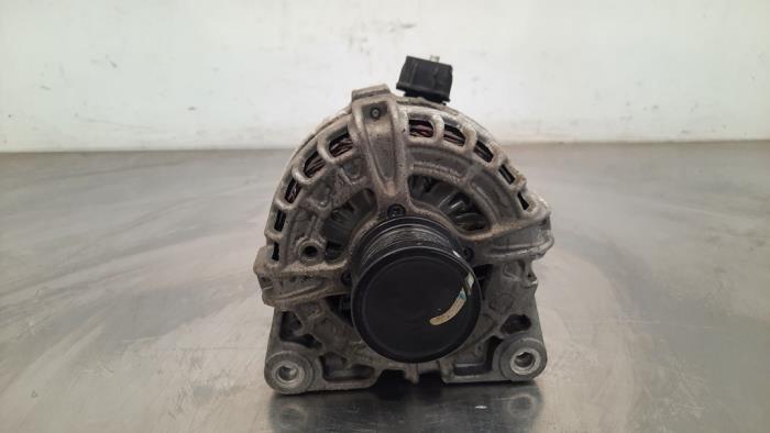 Usagé Dynamo Nissan Juke (F16) 1.0 DIG-T 12V Prix € 133,10 Prix TTC proposé par Autohandel Didier