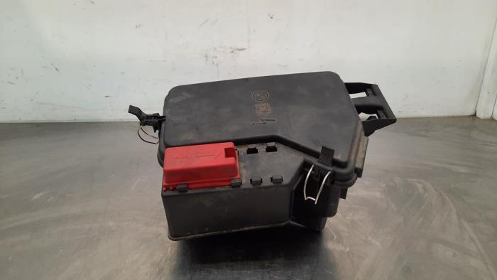 Fuse boxes with part number A4475400082 stock | ProxyParts.com