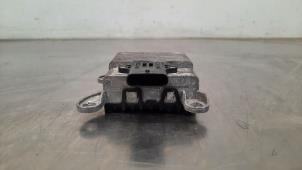 Usados Sensor ACC (distancia) Peugeot 3008 II (M4/MC/MJ/MR) 1.6 16V HYbrid 225 Precio € 399,30 IVA incluido ofrecido por Autohandel Didier