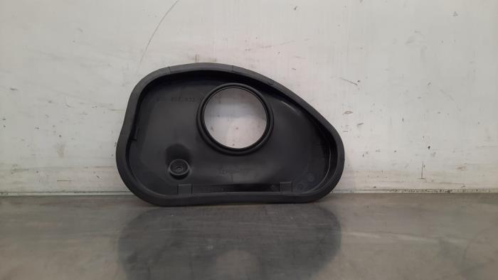 Fuel tank cap trim